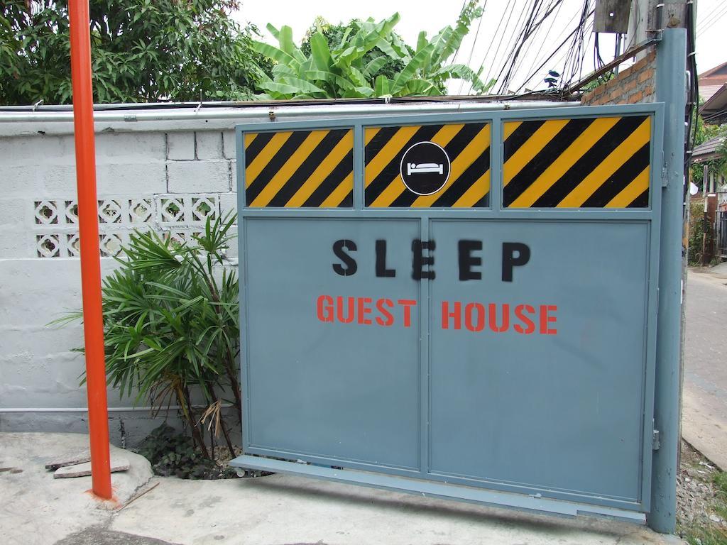 Sleep Guesthouse Чиангмай Екстериор снимка