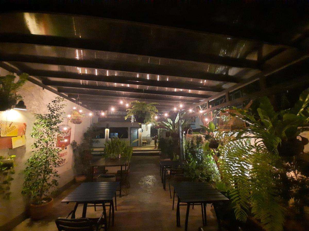 Sleep Guesthouse Чиангмай Екстериор снимка